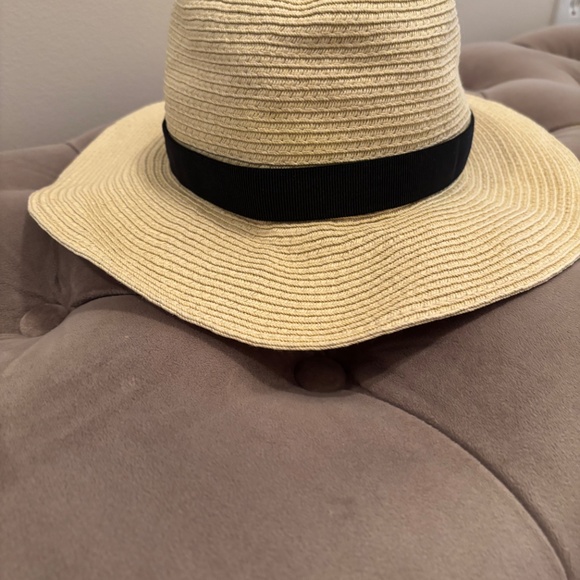 JCrew Sun Hat - Picture 4 of 4